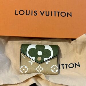 Louis Vuitton Giant Monogram Small Wallet Zoe Kaki